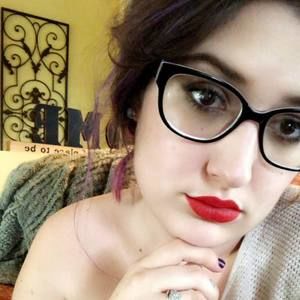 Meet your Posher, Caitlin